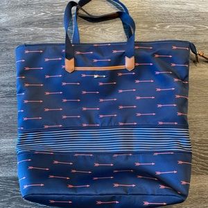 Stella & Dot Day Tripper Arrow Print Bag